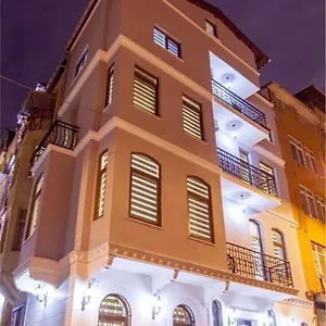 2* מלון Taksim Sem House