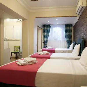 3* Panzió Paris Garden