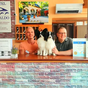 Hotel Oswaldo **