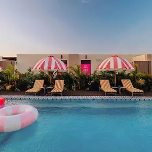  Hotel Privada - Lofts With Private Pool And Oasis, Near Eagle Aruba